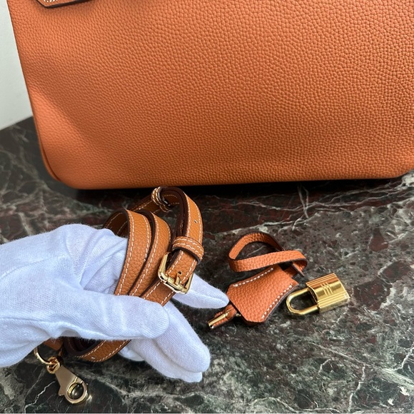 Classic Leather Purse crossbody Bag Gold Lock - Picture 4 of 15